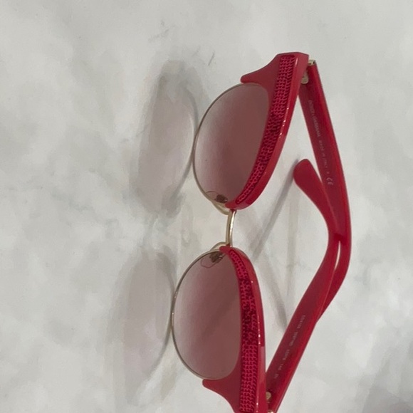 Dolce and Gabbana - Picture 3 of 4